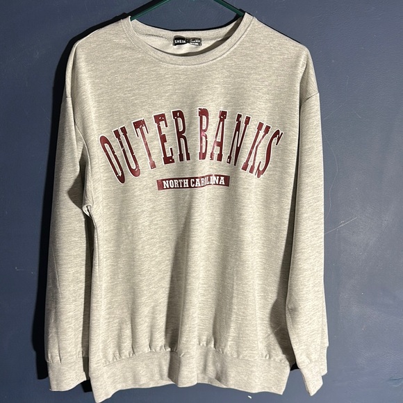 SHEIN Tops - Shein large gray outerbanks crewneck